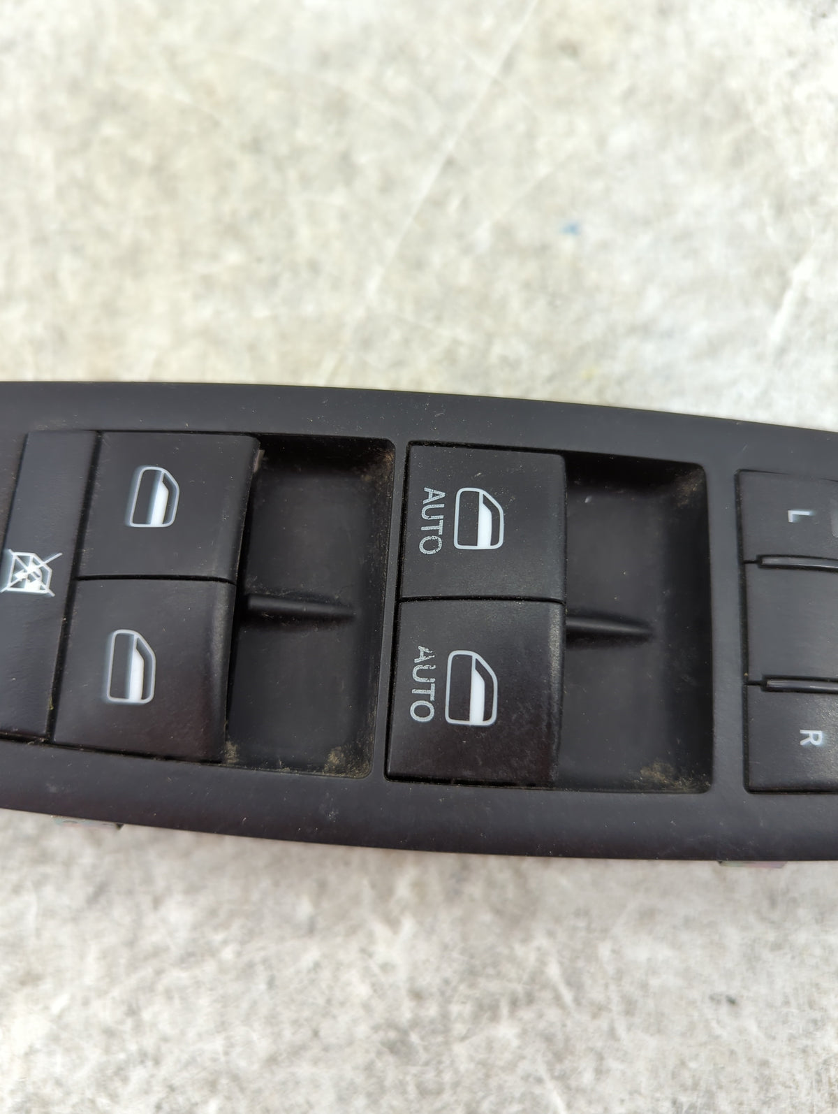 2015-2019 Chrysler 300 Master Power Window Switch Replacement Driver Side Left P/N:68262253AA Fits OEM Used Auto Parts - Oem