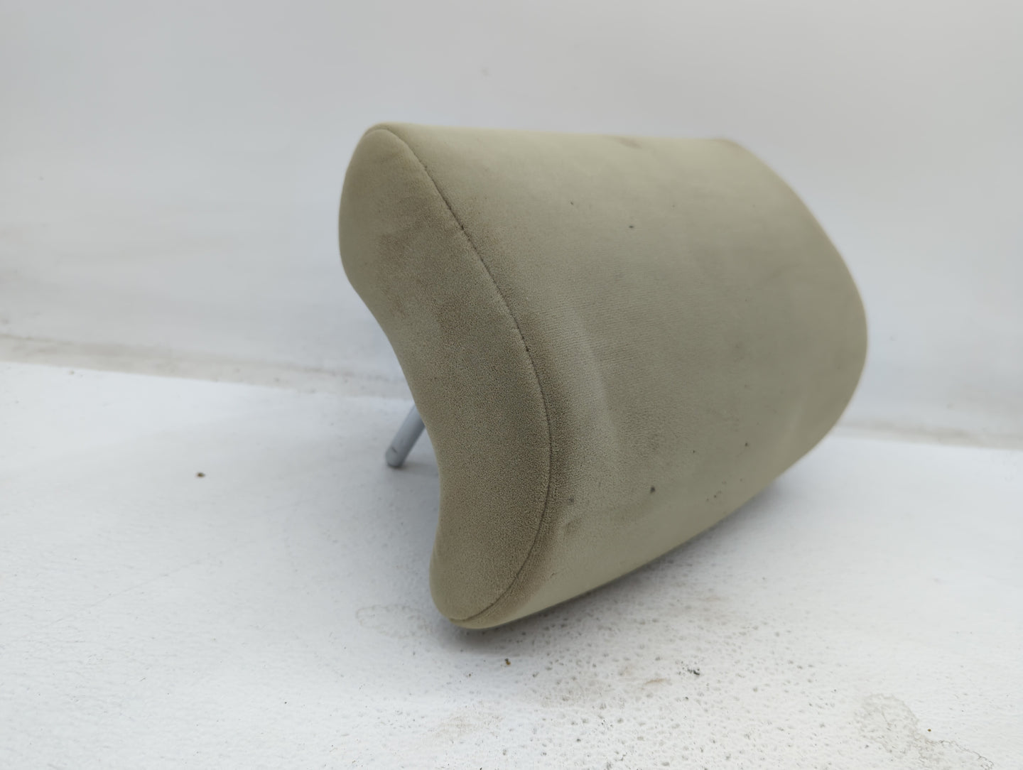 2015-2018 Chrysler 300 Headrest Head Rest Front Driver Passenger Seat Fits Fits 2015 2016 2018 OEM Used Auto Parts - Oemused