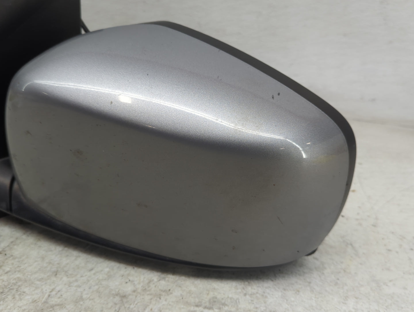 2015 Chrysler Town and Country Driver Side View Mirror - Left Door Mirror OEM Used - Oemusedautoparts1.com