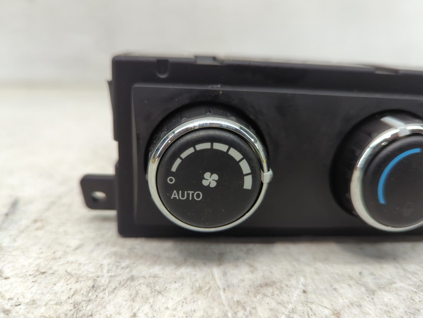 2015 Chrysler Town and Country Climate Control Module Temperature AC/Heater Replacement P/N:55111313AC Fits OEM Used Auto Pa