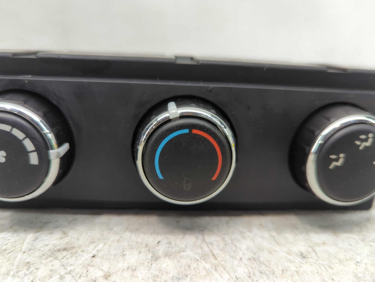 2015 Chrysler Town and Country Climate Control Module Temperature AC/Heater Replacement P/N:55111313AC Fits OEM Used Auto Pa