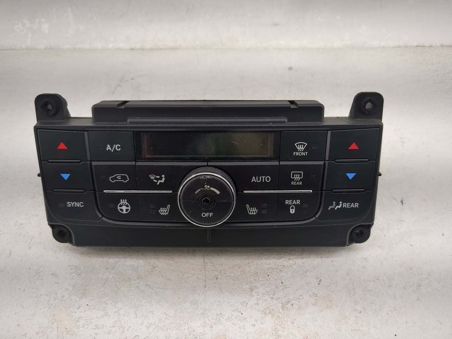 2015 Chrysler Town and Country Climate Control Module Temperature AC/Heater Replacement P/N:55111367AG 5HB010802-59 Fits OEM