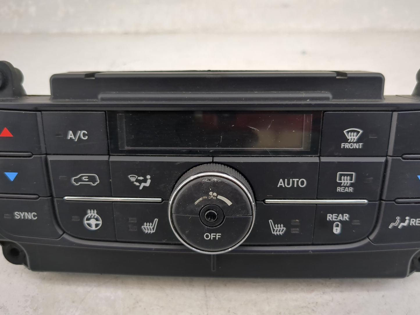 2015 Chrysler Town and Country Climate Control Module Temperature AC/Heater Replacement P/N:55111367AG 5HB010802-59 Fits OEM