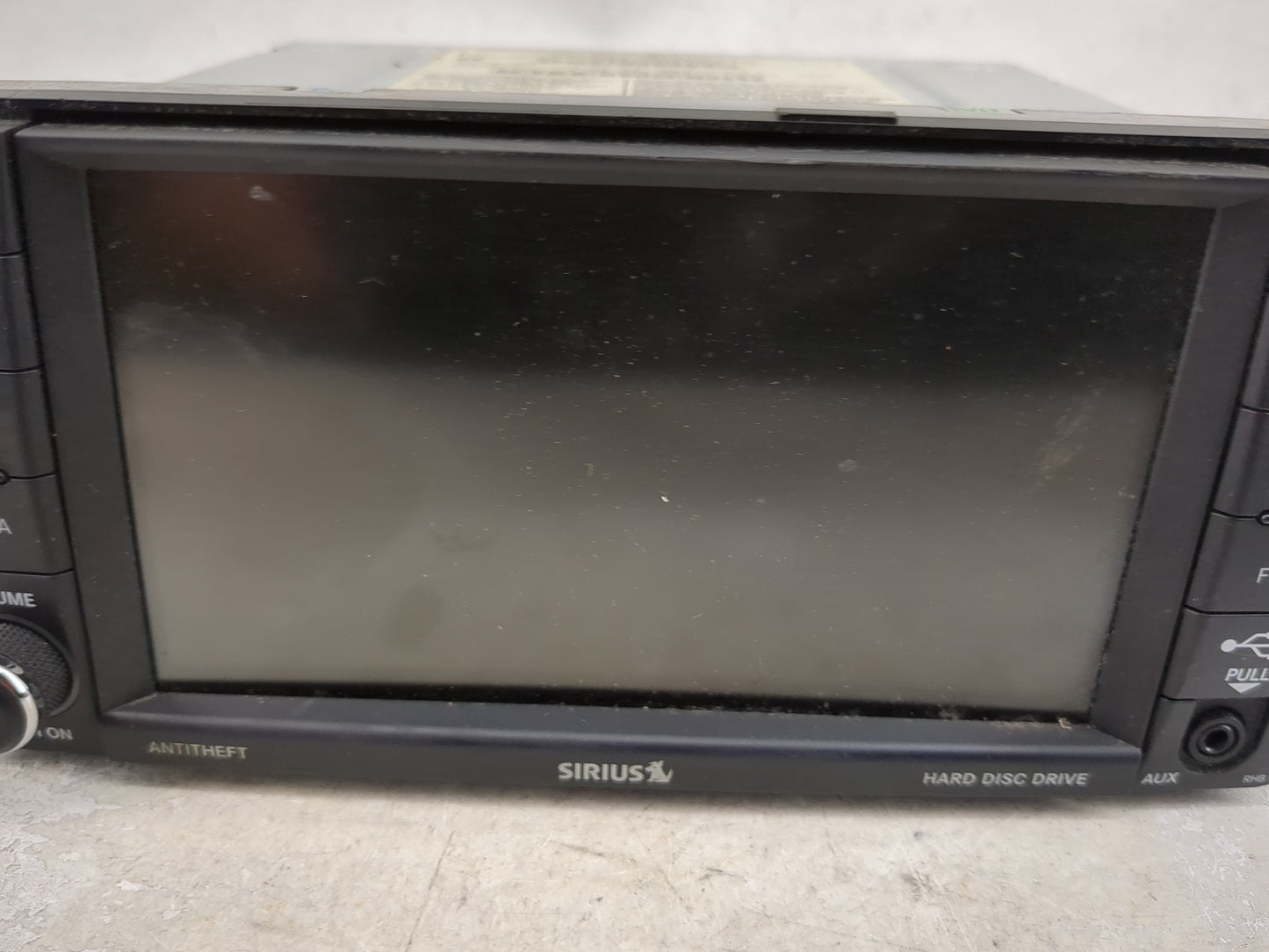 2015 Chrysler Town and Country Radio AM FM Cd Player Receiver Replacement P/N:P68245851AB Fits OEM Used Auto Parts - Oemused