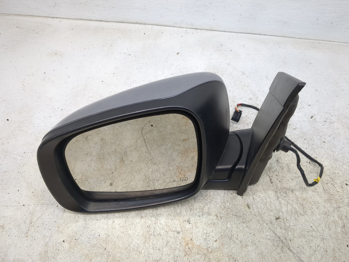 2015 Chrysler Town and Country Driver Side View Mirror - Left Door Mirror OEM Used - Oemusedautoparts1.com