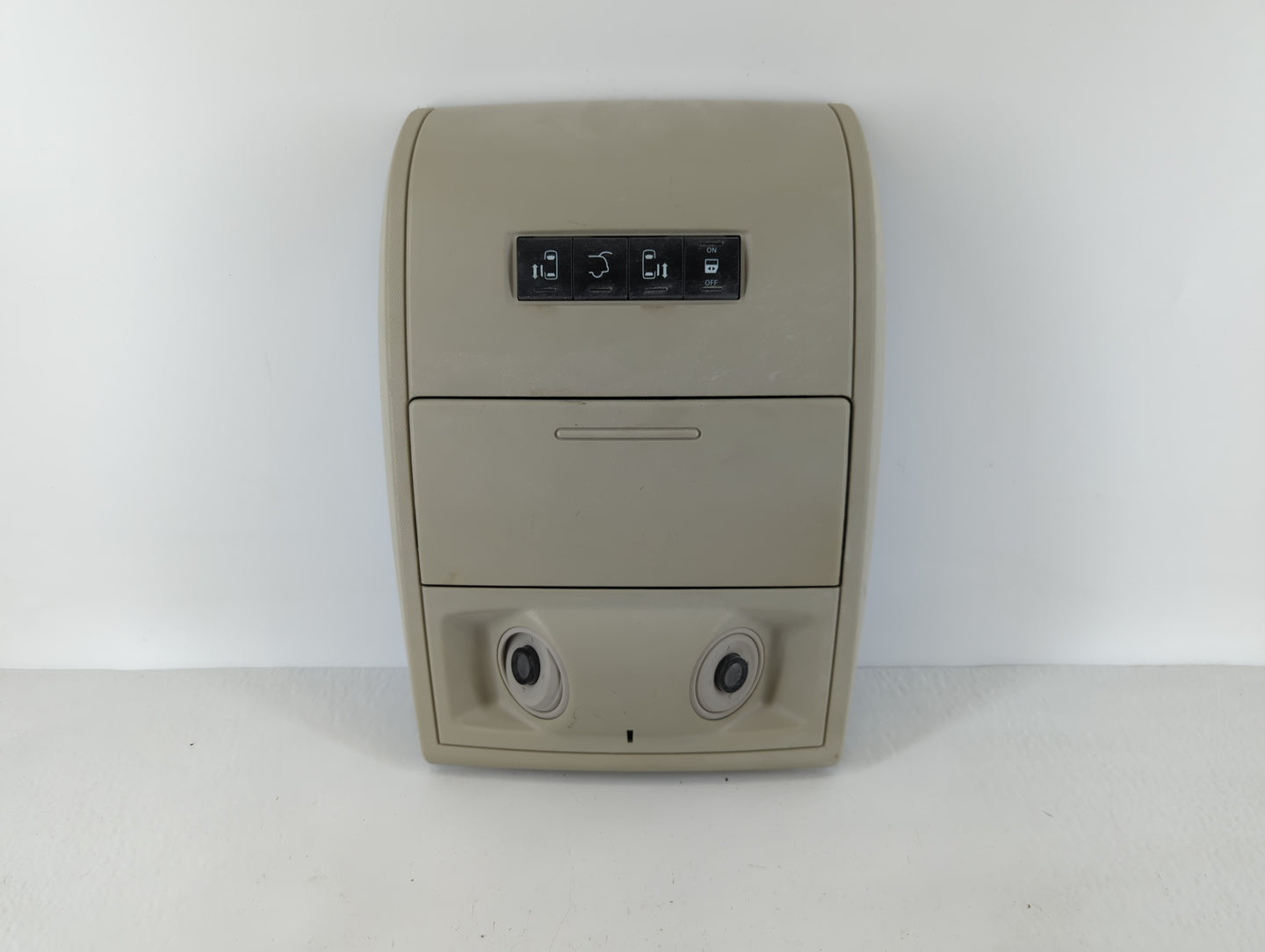 2015 Chrysler Town & Country Overhead Roof Console - Oemusedautoparts1.com
