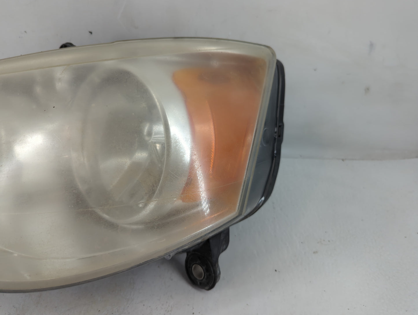 2008 Chrysler Town & Country Driver Left Oem Head Light Headlight Lamp - Oemusedautoparts1.com