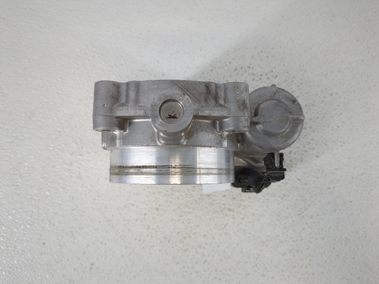 2011-2016 Chrysler Town & Country Throttle Body P/N:05184349AC Fits OEM Used Auto Parts - Oemusedautoparts1.com