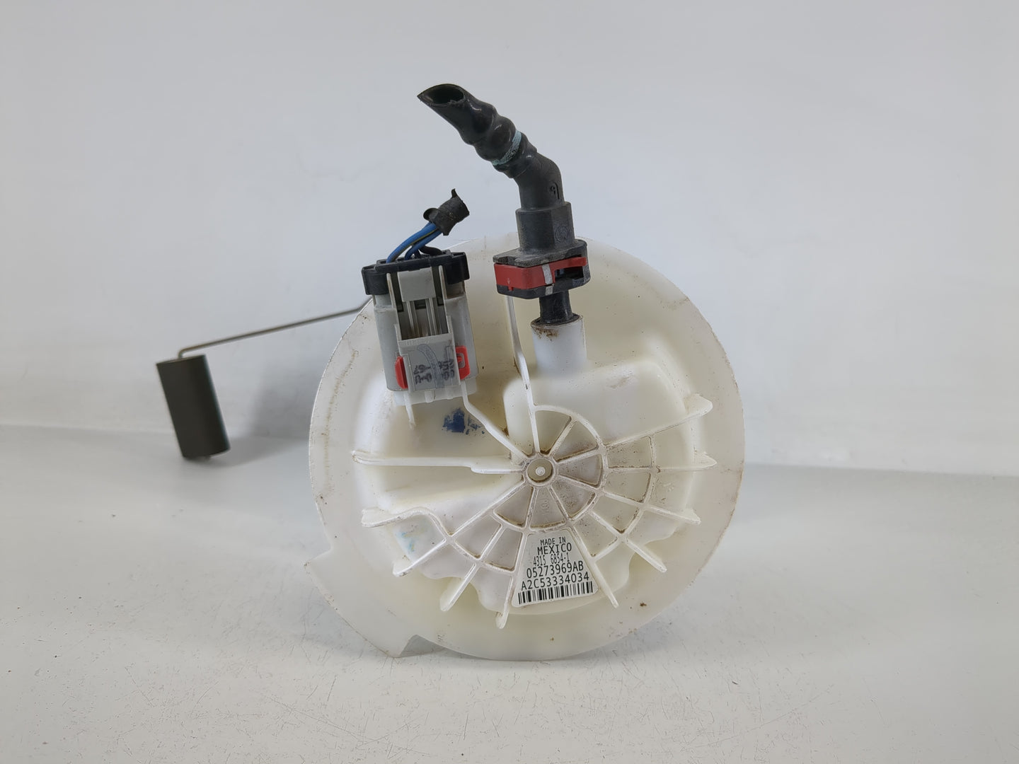 2011-2016 Chrysler Town & Country Electrical Gas Fuel Pump Assembly - Oemusedautoparts1.com
