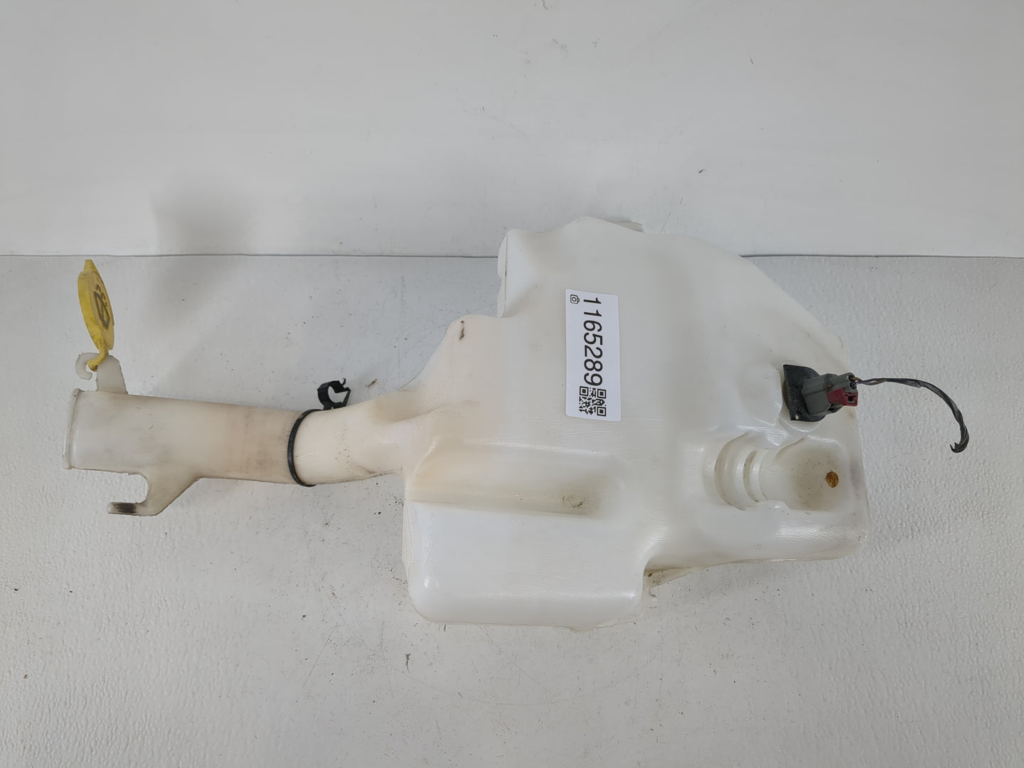 2011 Town & Country Windshield Washer Fluid Reservoir Bottle Oem - Oemusedautoparts1.com