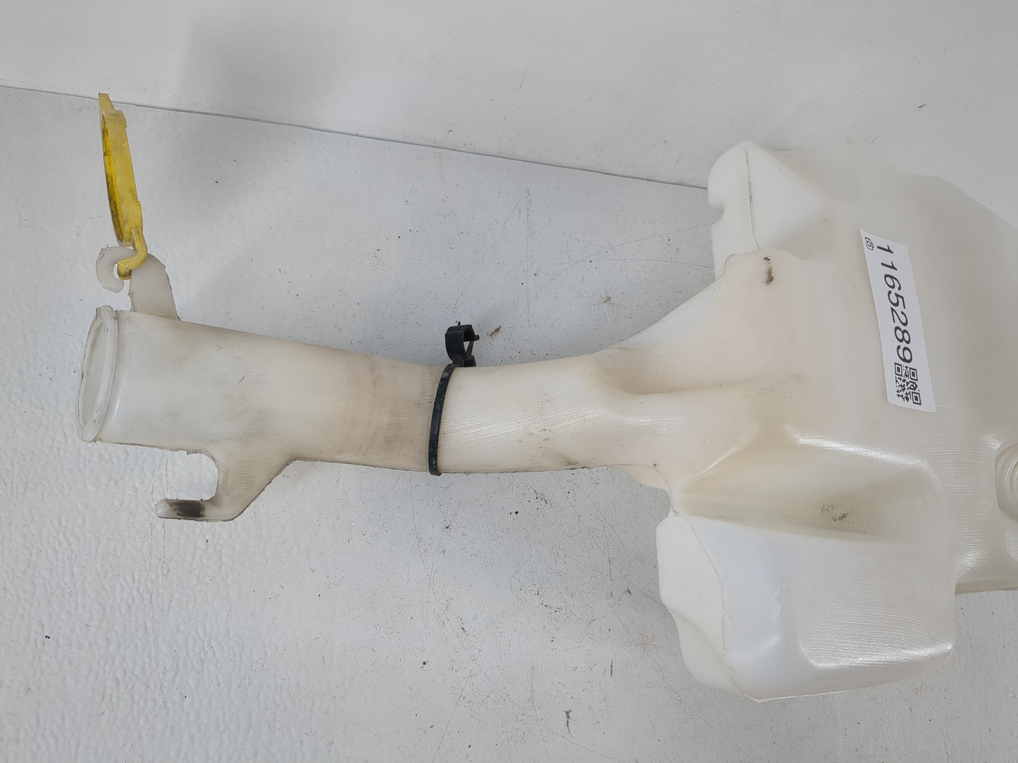 2011 Town & Country Windshield Washer Fluid Reservoir Bottle Oem - Oemusedautoparts1.com