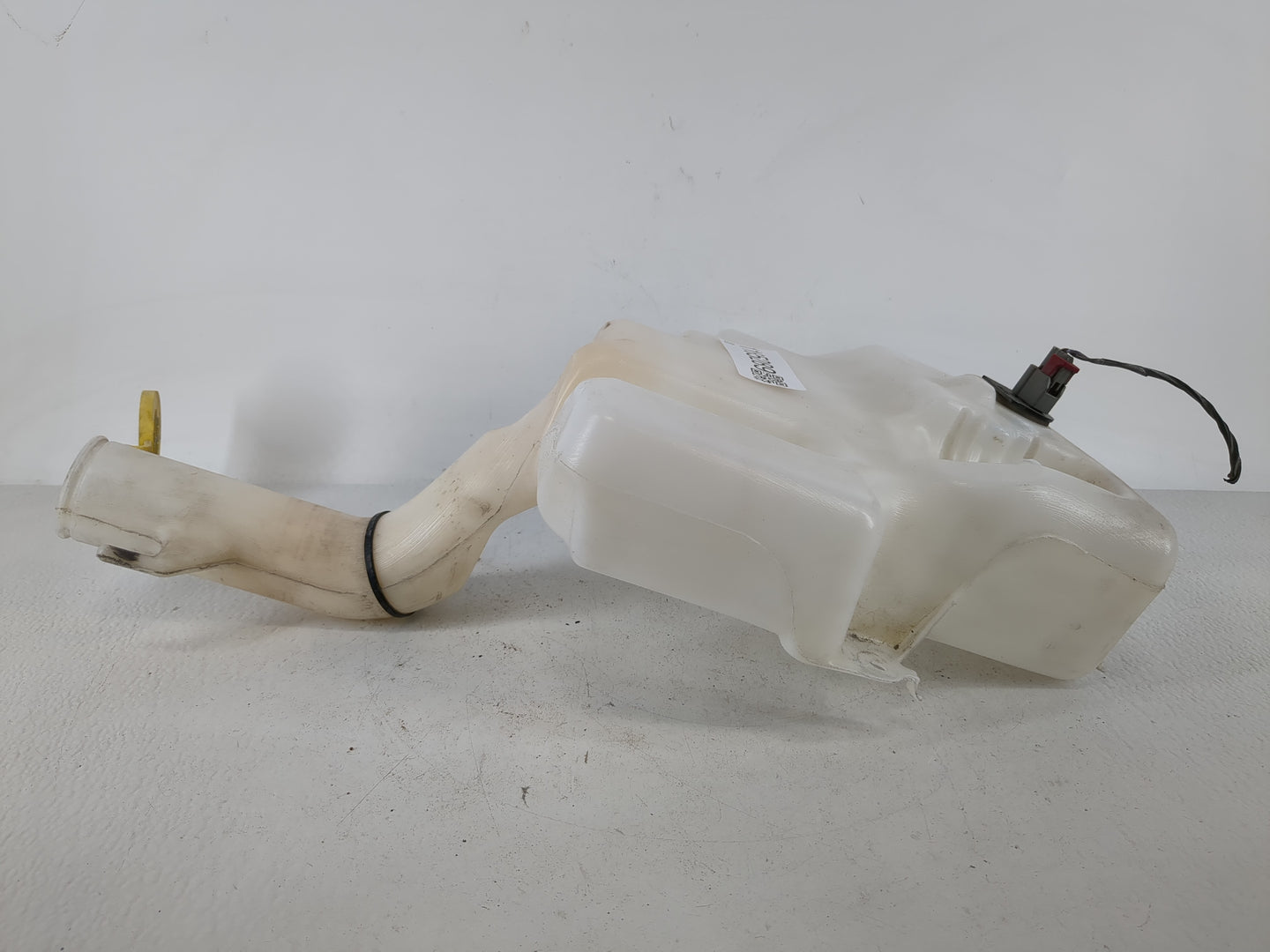 2011 Town & Country Windshield Washer Fluid Reservoir Bottle Oem - Oemusedautoparts1.com
