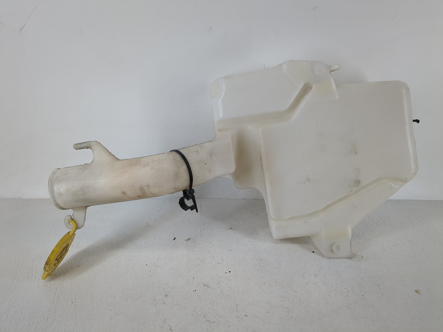 2011 Town & Country Windshield Washer Fluid Reservoir Bottle Oem - Oemusedautoparts1.com