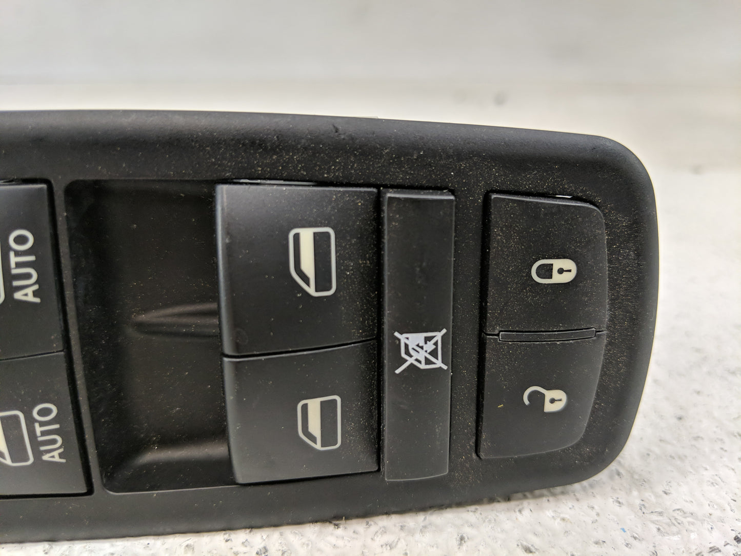 2012-2016 Chrysler Town & Country Master Power Window Switch Replacement Driver Side Left Fits OEM Used Auto Parts - Oemused