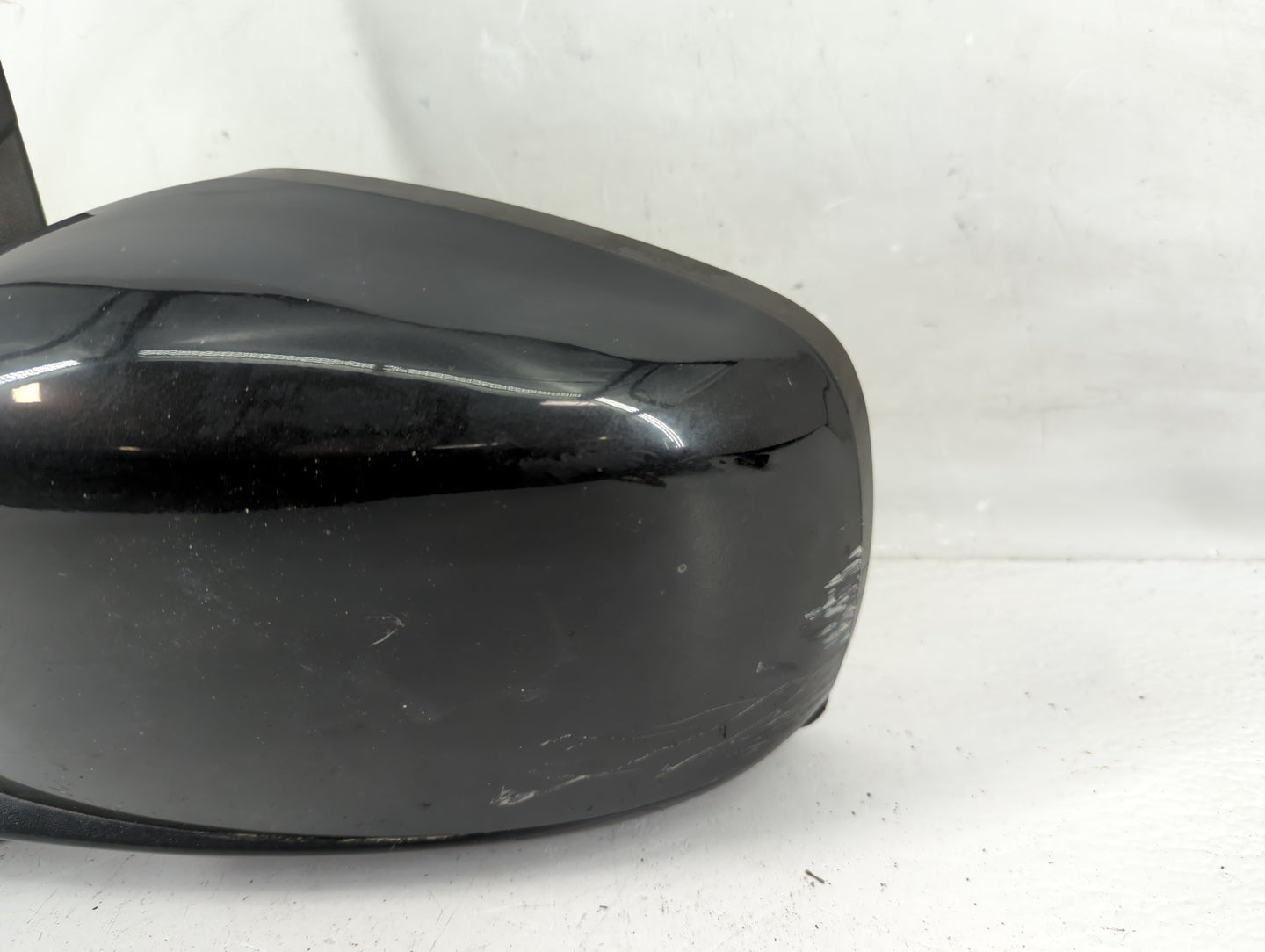 2011-2016 Chrysler Town & Country Driver Side View Mirror - Left Door Mirror OEM Used - Oemusedautoparts1.com
