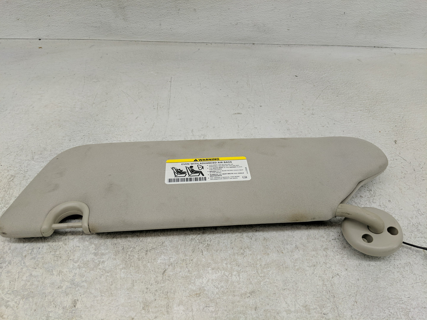 2011-2016 Chrysler Town & Country Sun Visor Shade Replacement Passenger Right Mirror Fits OEM Used Auto Parts - Oemusedautop