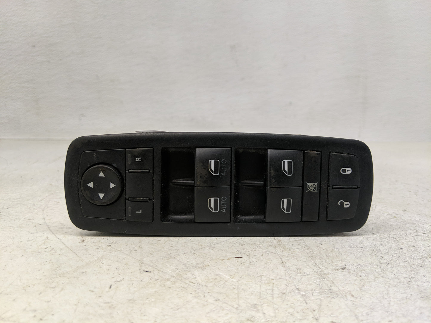 2012-2016 Chrysler Town & Country Master Power Window Switch Replacement Driver Side Left P/N:10 0914 31 68110871AA Fits OEM