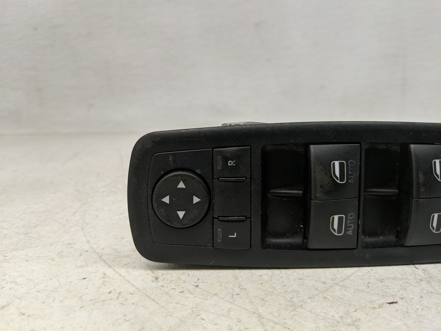 2012-2016 Chrysler Town & Country Master Power Window Switch Replacement Driver Side Left P/N:10 0914 31 68110871AA Fits OEM