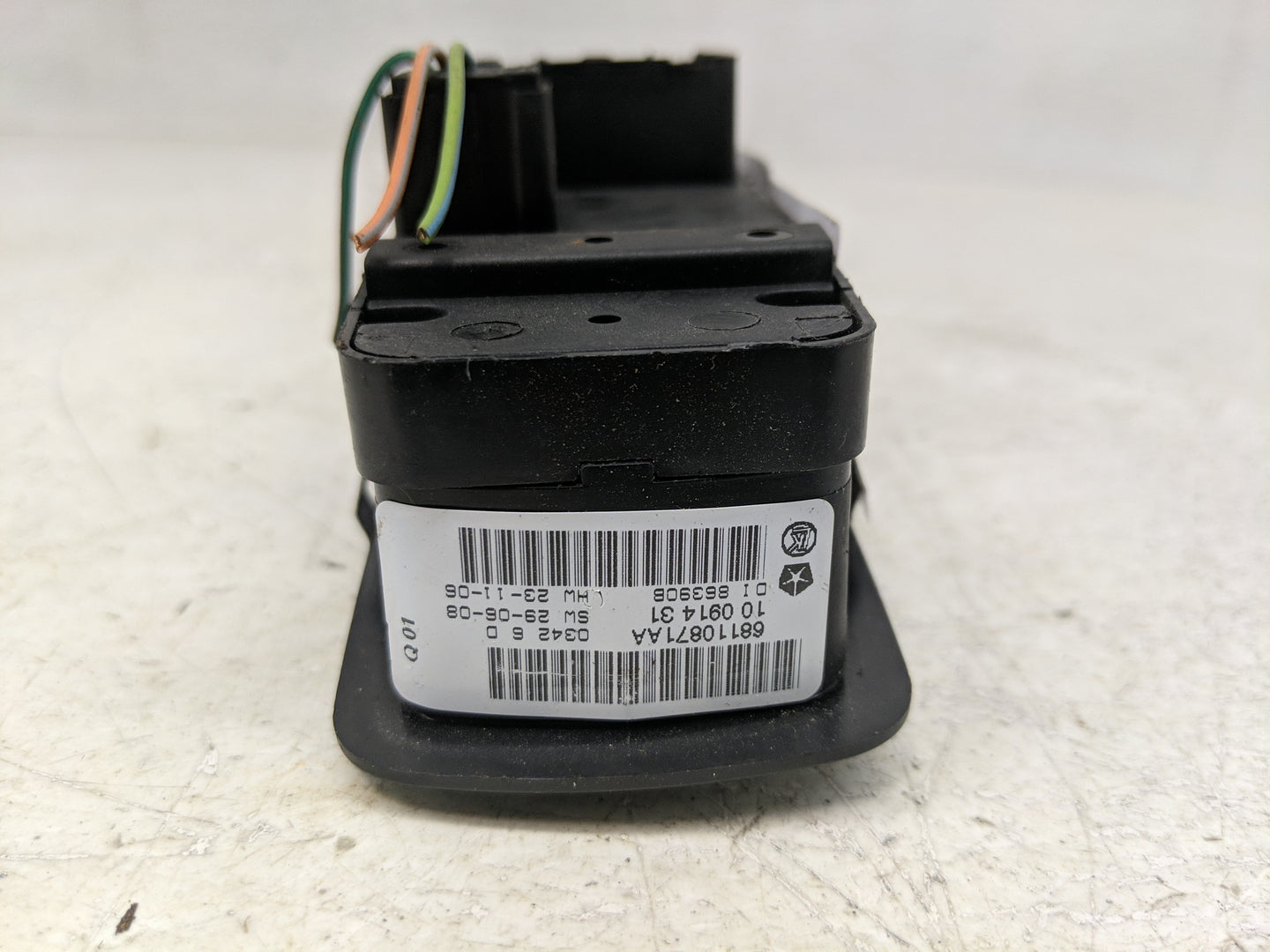 2012-2016 Chrysler Town & Country Master Power Window Switch Replacement Driver Side Left P/N:10 0914 31 68110871AA Fits OEM