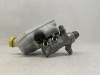 2012-2016 Chrysler Town & Country Brake Master Cylinder 1302312 - Oemusedautoparts1.com