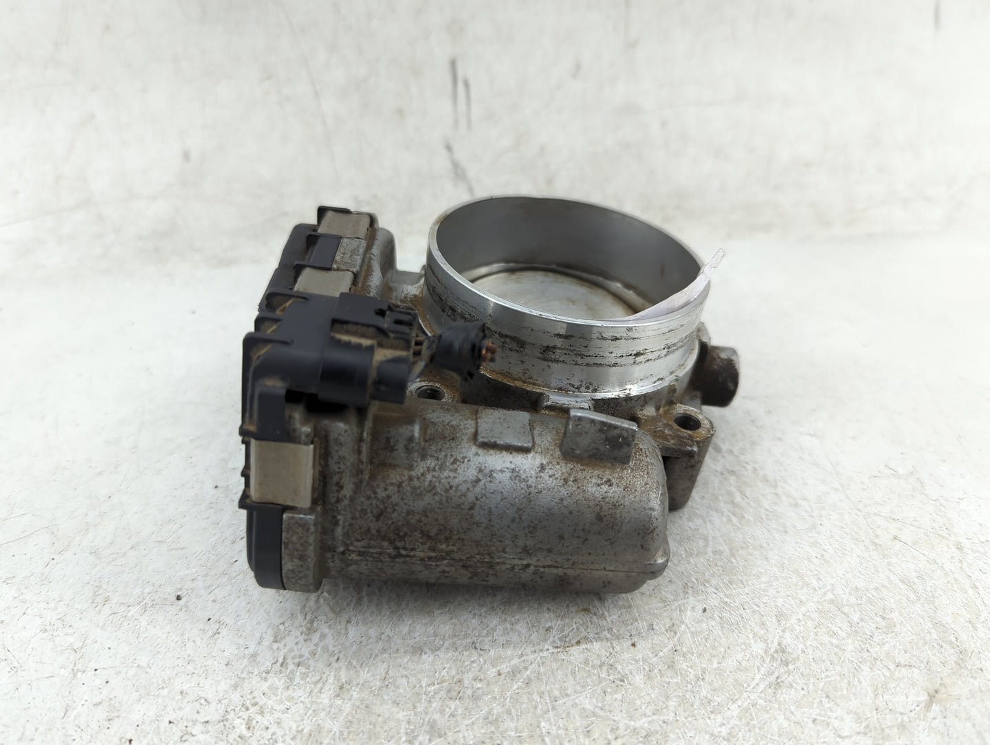 2011-2016 Chrysler Town & Country Throttle Body P/N:0 280 750 570 05184349AC Fits OEM Used Auto Parts - Oemusedautoparts1.co