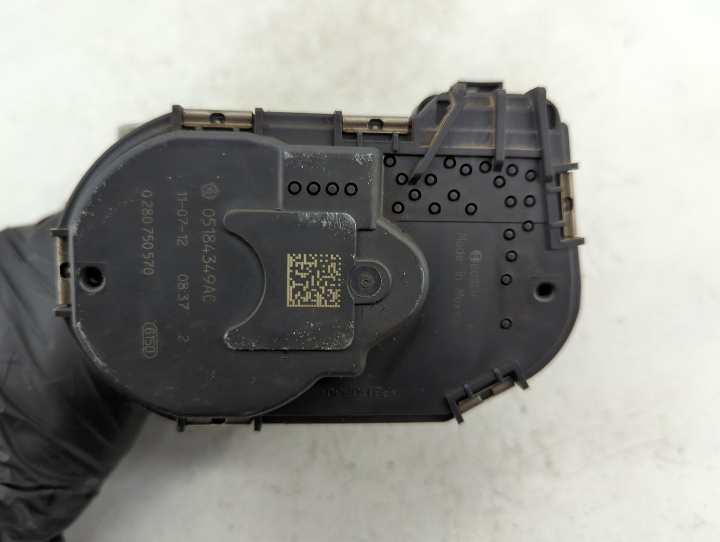 2011-2016 Chrysler Town & Country Throttle Body P/N:0 280 750 570 05184349AC Fits OEM Used Auto Parts - Oemusedautoparts1.co