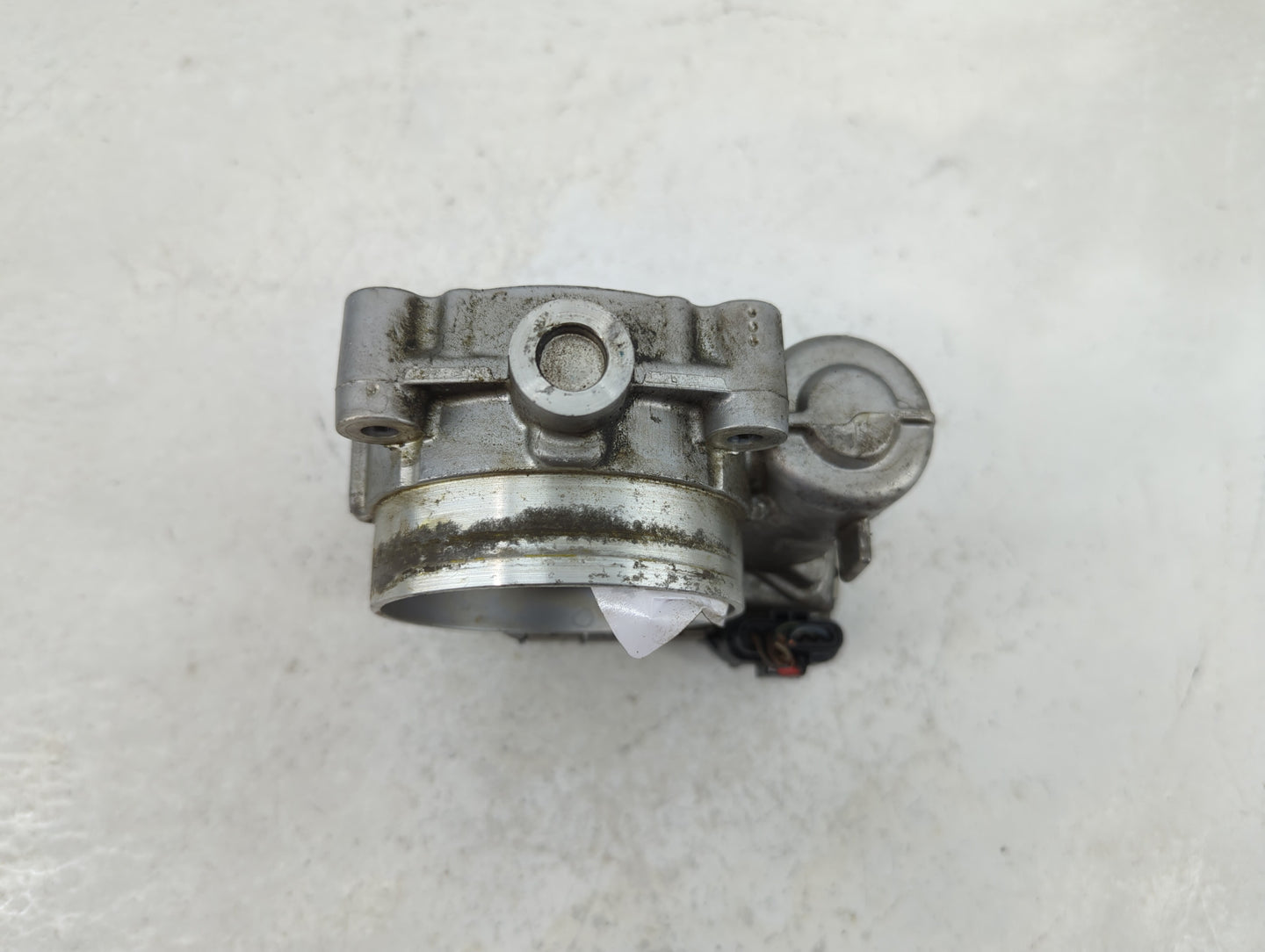 2011-2016 Chrysler Town & Country Throttle Body P/N:05184349AC Fits OEM Used Auto Parts - Oemusedautoparts1.com