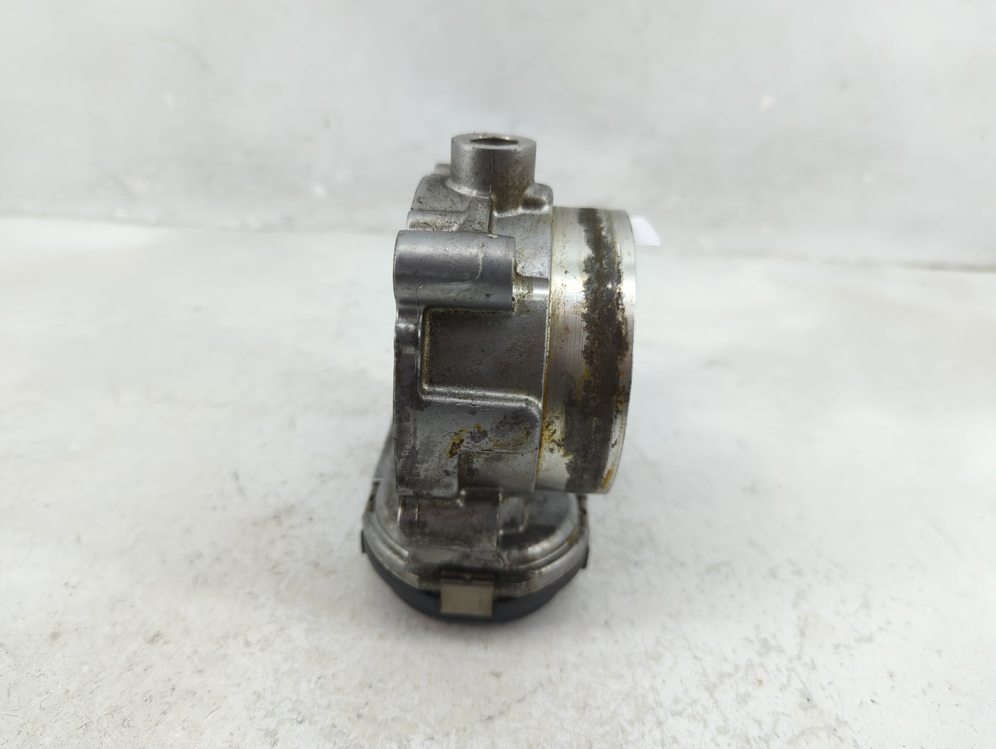 2011-2016 Chrysler Town & Country Throttle Body P/N:05184349AC Fits OEM Used Auto Parts - Oemusedautoparts1.com