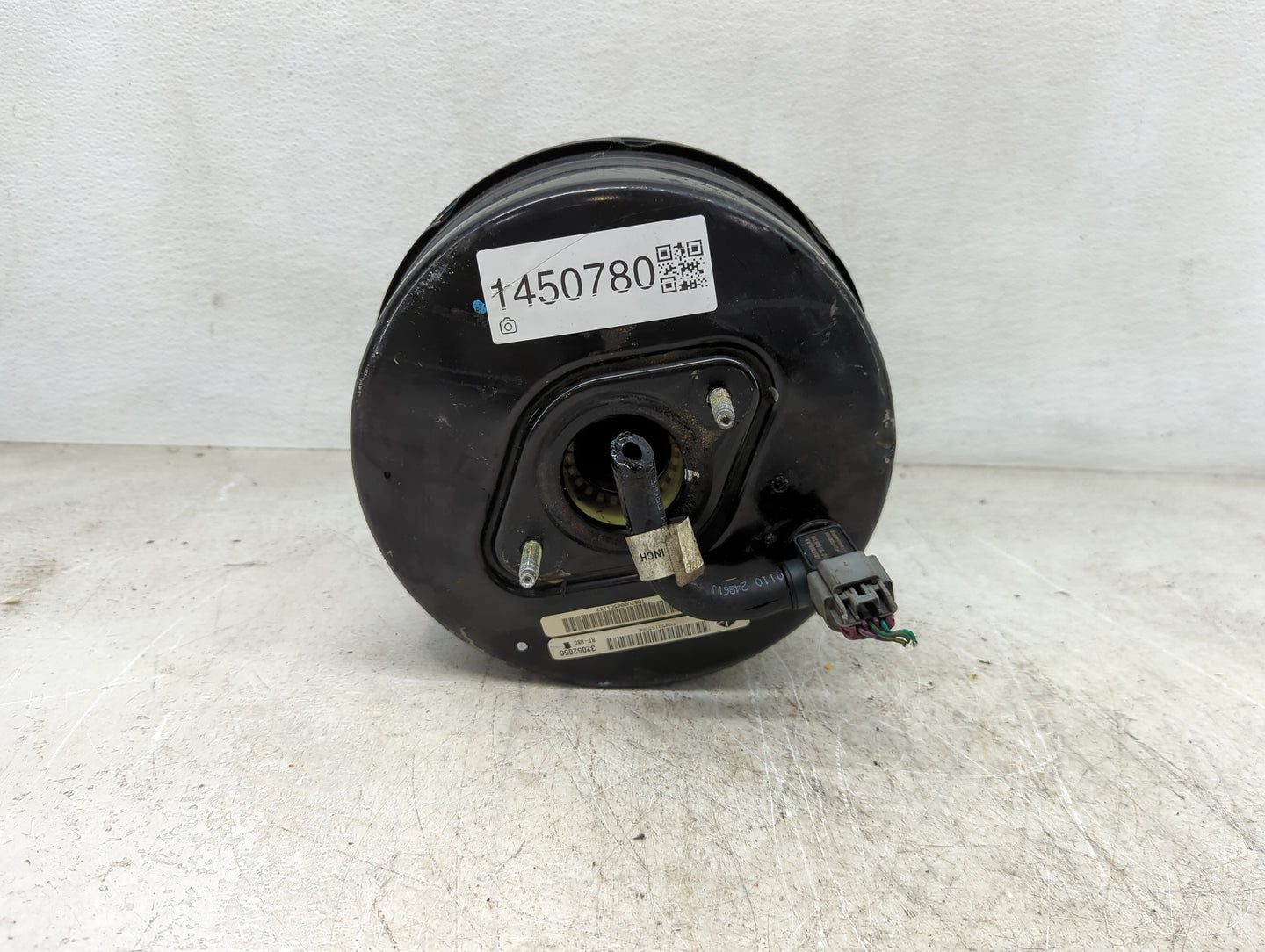 2013-2016 Chrysler Town & Country Power Brake Booster Oem - Oemusedautoparts1.com