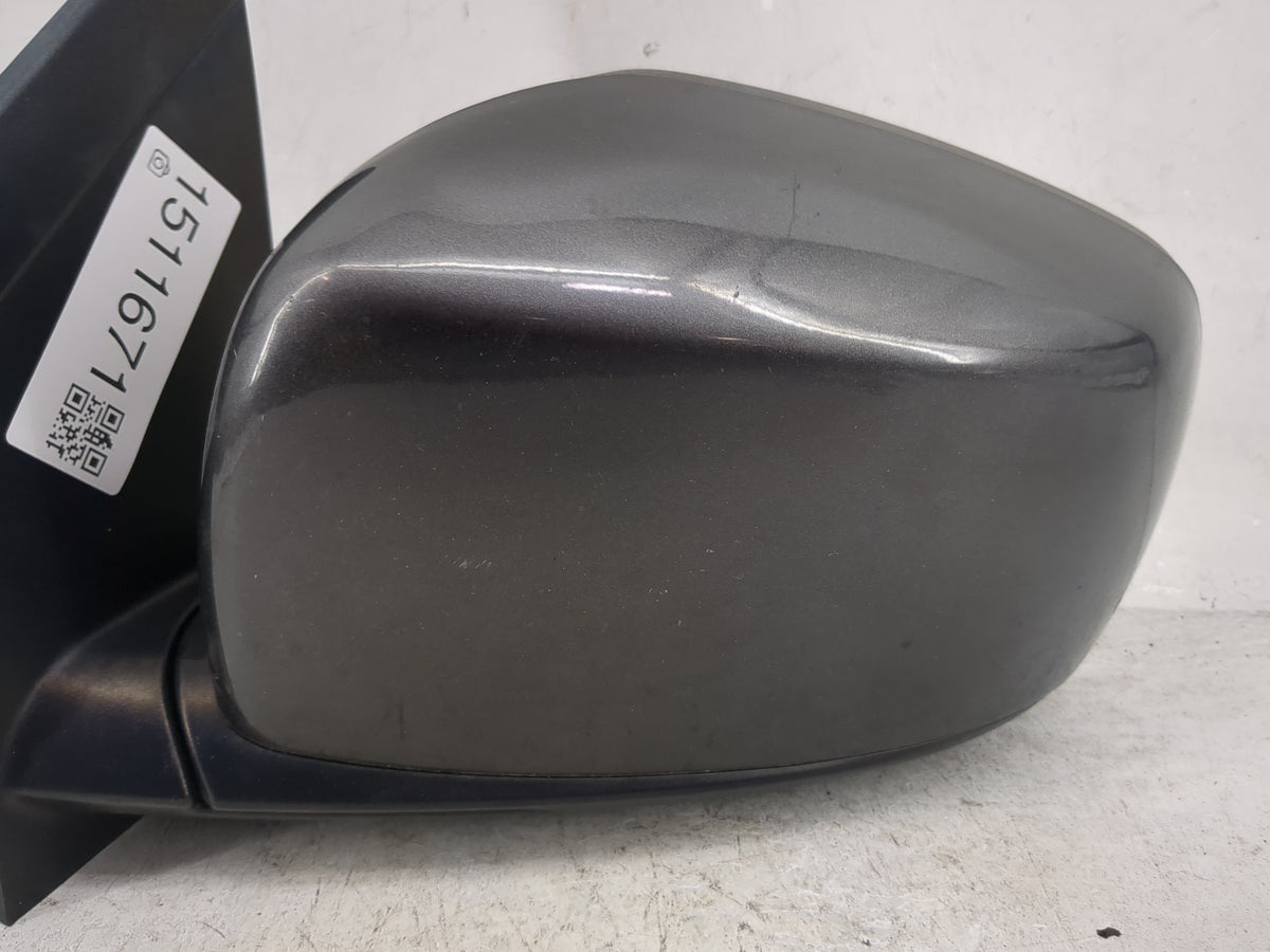 2011-2016 Chrysler Town & Country Driver Side View Mirror - Left Door Mirror OEM Used - Oemusedautoparts1.com