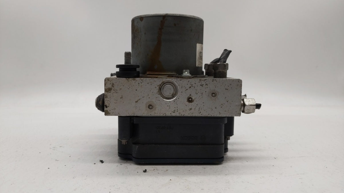 2014 Chrysler Town & Country Anti-Lock Brake ABS Pump Module Actuator OEM P/N:P68183803AC Fits OEM Used Auto Parts - Oemused