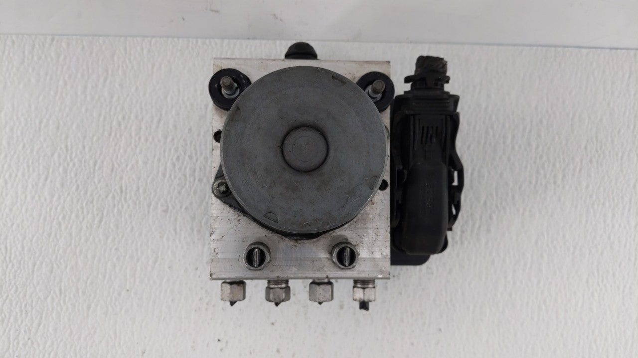 2014 Chrysler Town & Country ABS Pump Control Module Replacement P/N:P68183803AC Fits OEM Used Auto Parts - Oemusedautoparts
