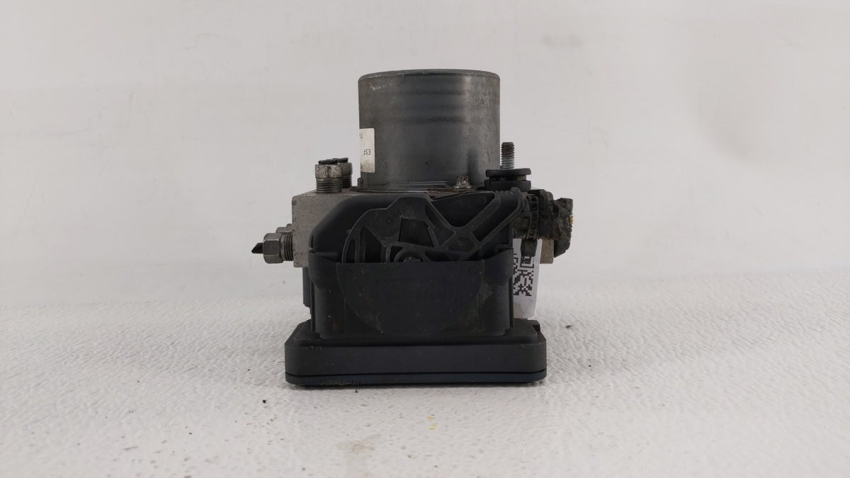 2014 Chrysler Town & Country Anti-Lock Brake ABS Pump Module Actuator OEM P/N:P68183803AC Fits OEM Used Auto Parts - Oemused