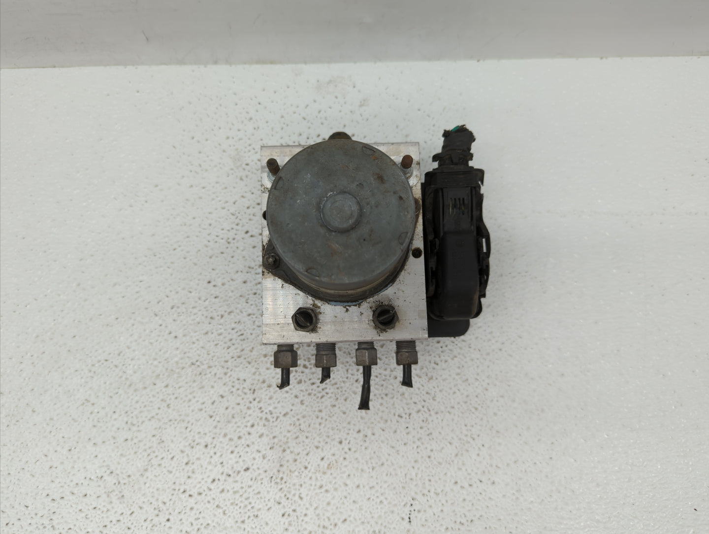 2014 Chrysler Town & Country ABS Pump Control Module Replacement P/N:68183803AC P68183803AC Fits OEM Used Auto Parts - Oemus