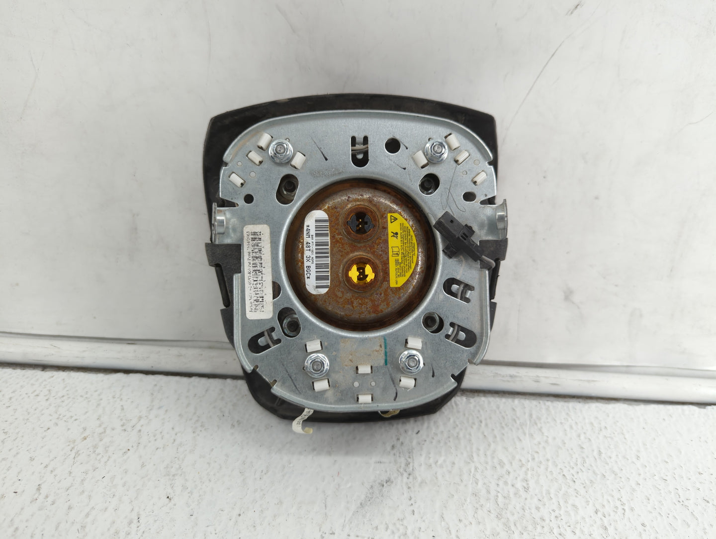 2015 Chrysler Town & Country Air Bag Driver Left Steering Wheel Mounted Fits Fits 2000 2001 2002 2003 2004 OEM Used Auto Par