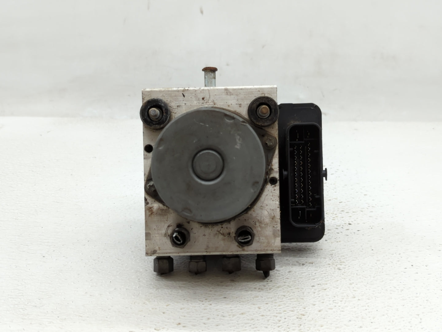 2014 Chrysler Town & Country ABS Pump Control Module Replacement P/N:68183803AC P68183803AC Fits OEM Used Auto Parts - Oemus