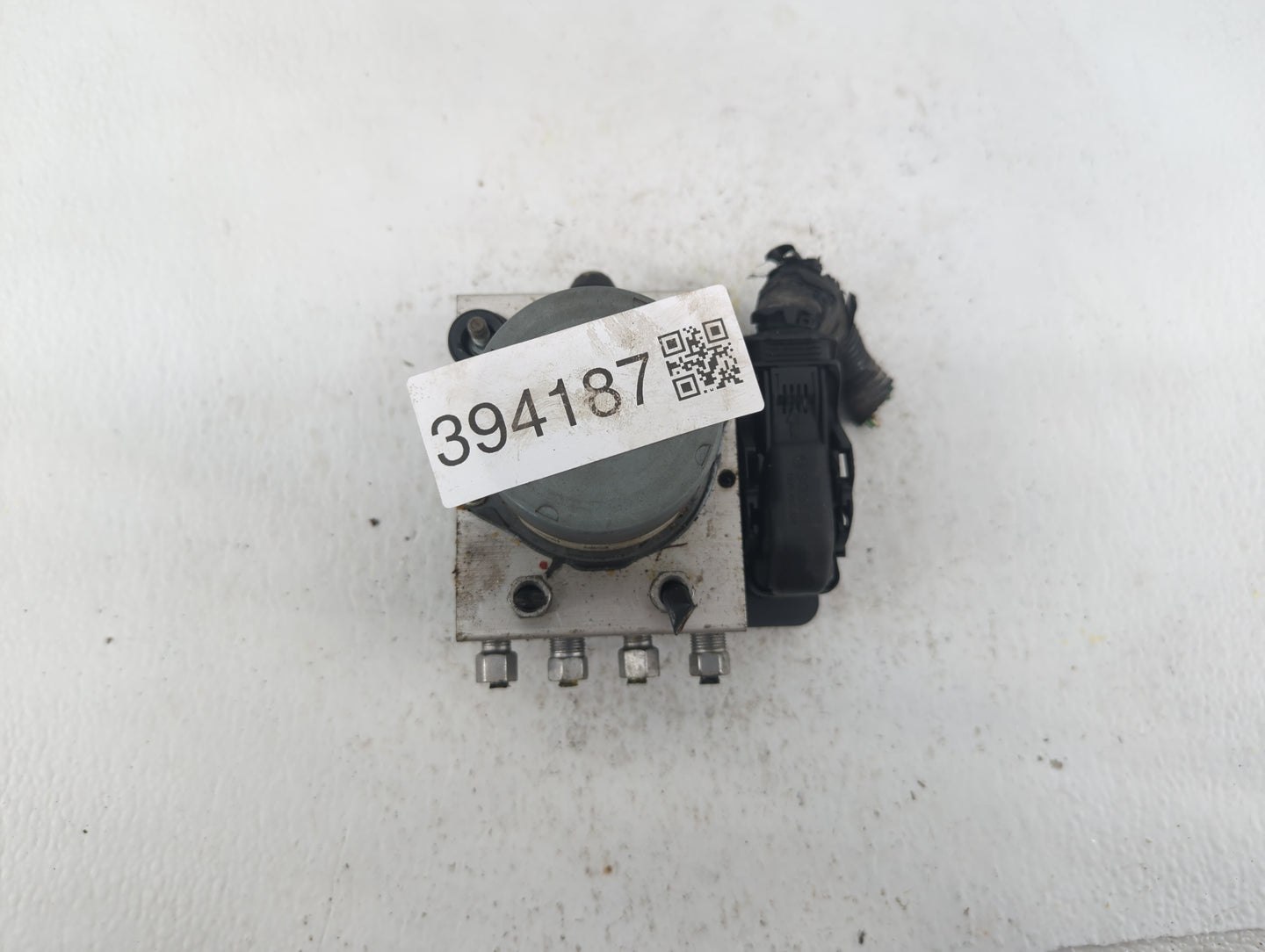 2014 Chrysler Town & Country ABS Pump Control Module Replacement P/N:68183803AC P68183803AC Fits OEM Used Auto Parts - Oemus