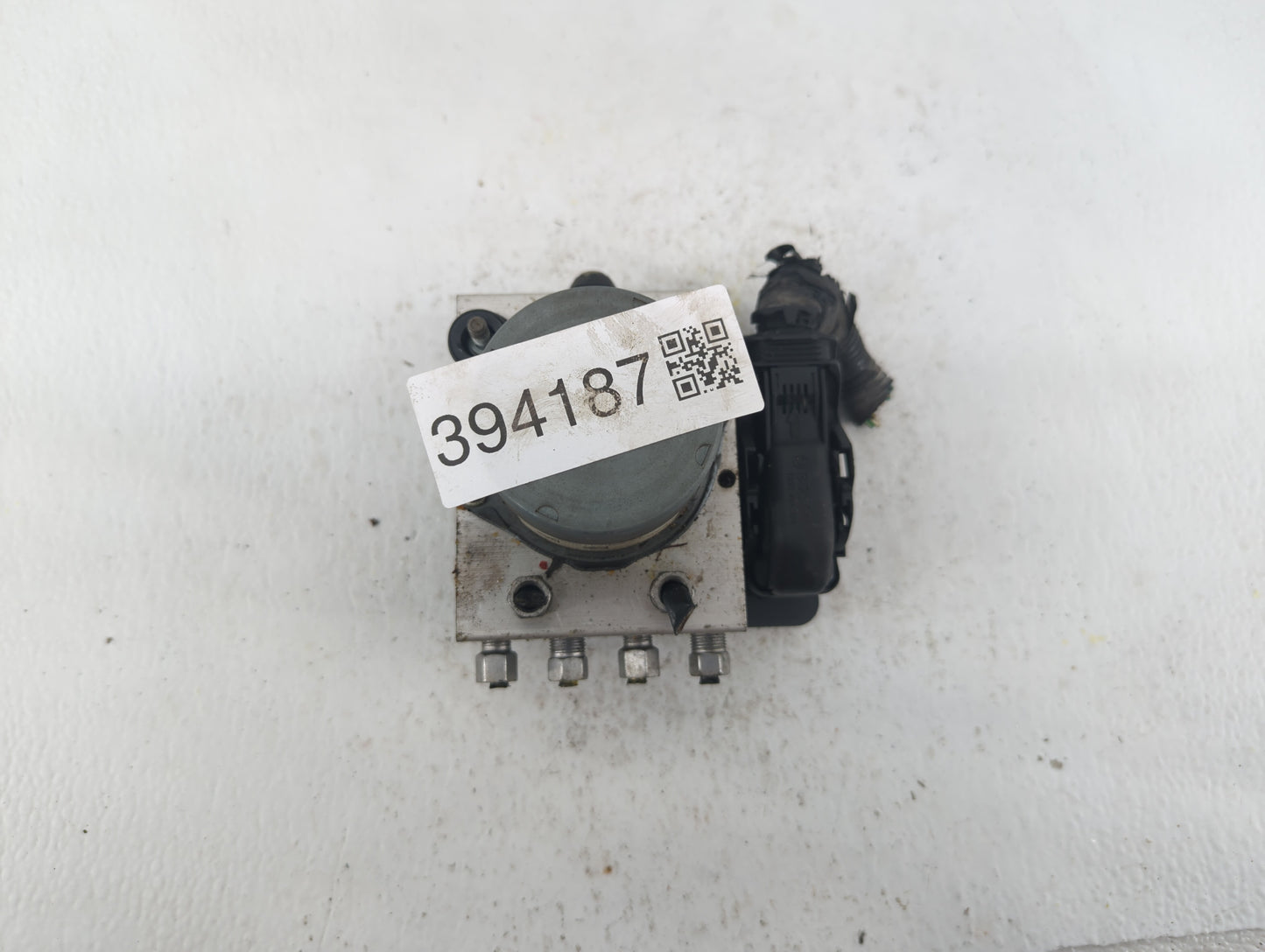 2014 Chrysler Town & Country ABS Pump Control Module Replacement P/N:68183803AC P68183803AC Fits OEM Used Auto Parts - Oemus