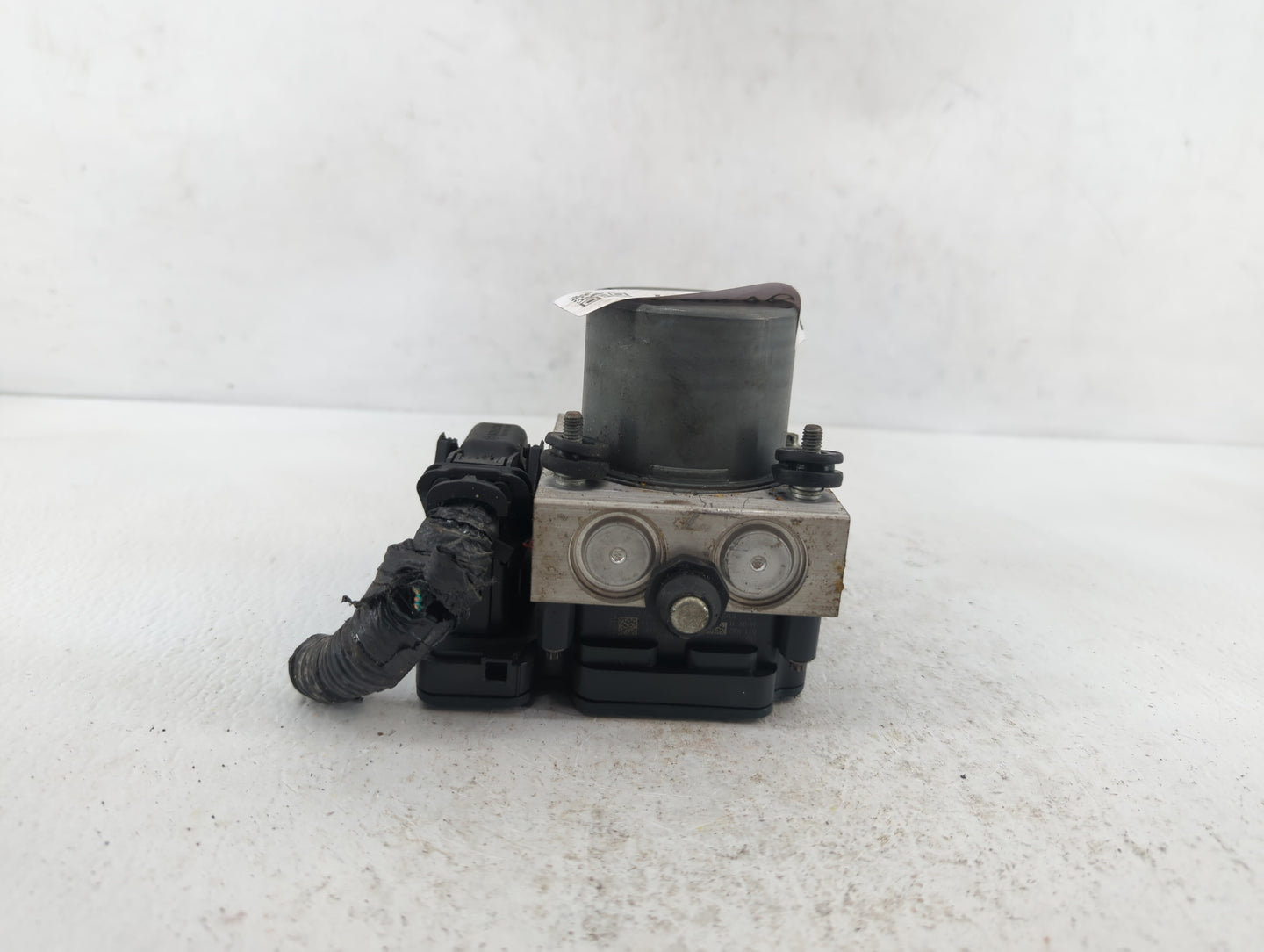 2014 Chrysler Town & Country ABS Pump Control Module Replacement P/N:68183803AC P68183803AC Fits OEM Used Auto Parts - Oemus