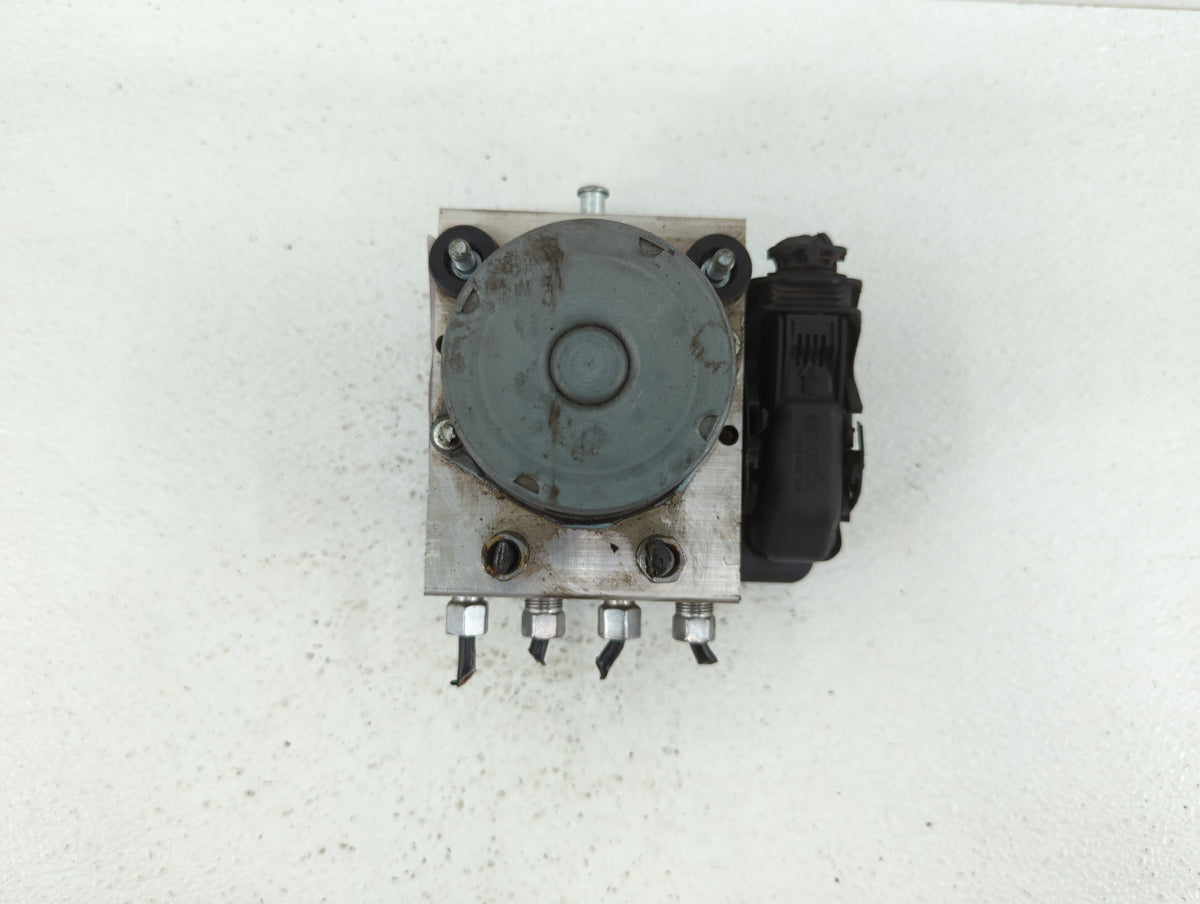 2014 Chrysler Town & Country Anti-Lock Brake ABS Pump Module Actuator OEM P/N:68183803AC P68183803AC Fits OEM Used Auto Part