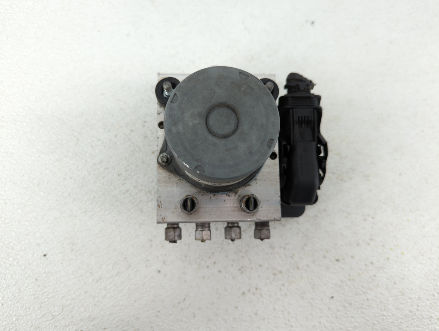 2014 Chrysler Town & Country ABS Pump Control Module Replacement P/N:P68183803AC Fits OEM Used Auto Parts - Oemusedautoparts