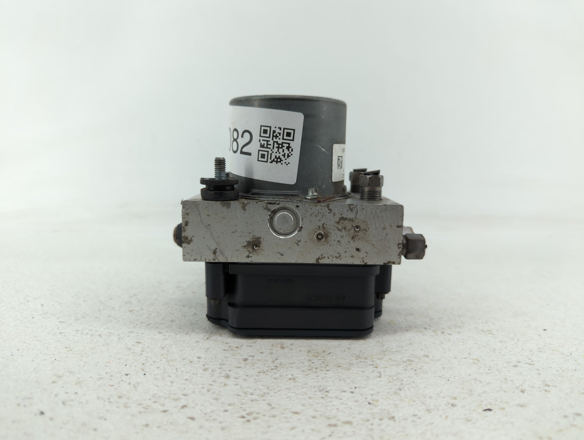 2014 Chrysler Town & Country Anti-Lock Brake ABS Pump Module Actuator OEM P/N:P68183803AC Fits OEM Used Auto Parts - Oemused