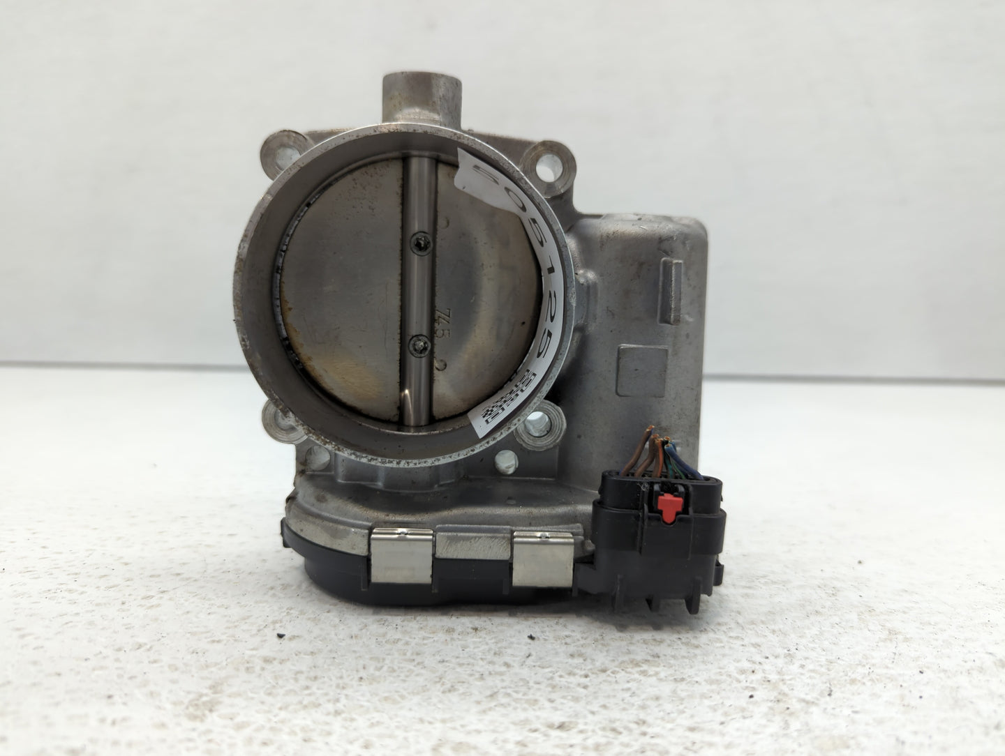 2011-2016 Chrysler Town & Country Throttle Body P/N:05184349AC Fits OEM Used Auto Parts - Oemusedautoparts1.com