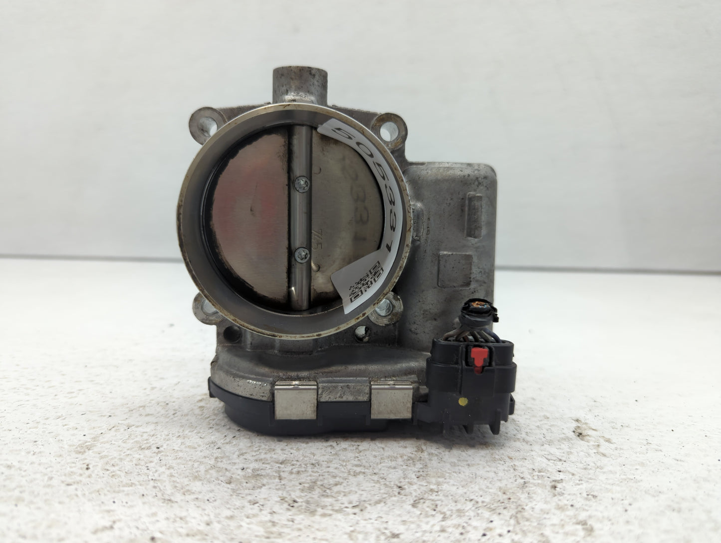 2011-2016 Chrysler Town & Country Throttle Body P/N:05184349AC Fits OEM Used Auto Parts - Oemusedautoparts1.com