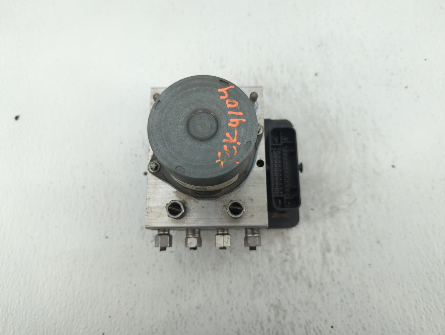2014 Chrysler Town & Country ABS Pump Control Module Replacement P/N:68183803AC Fits OEM Used Auto Parts - Oemusedautoparts1