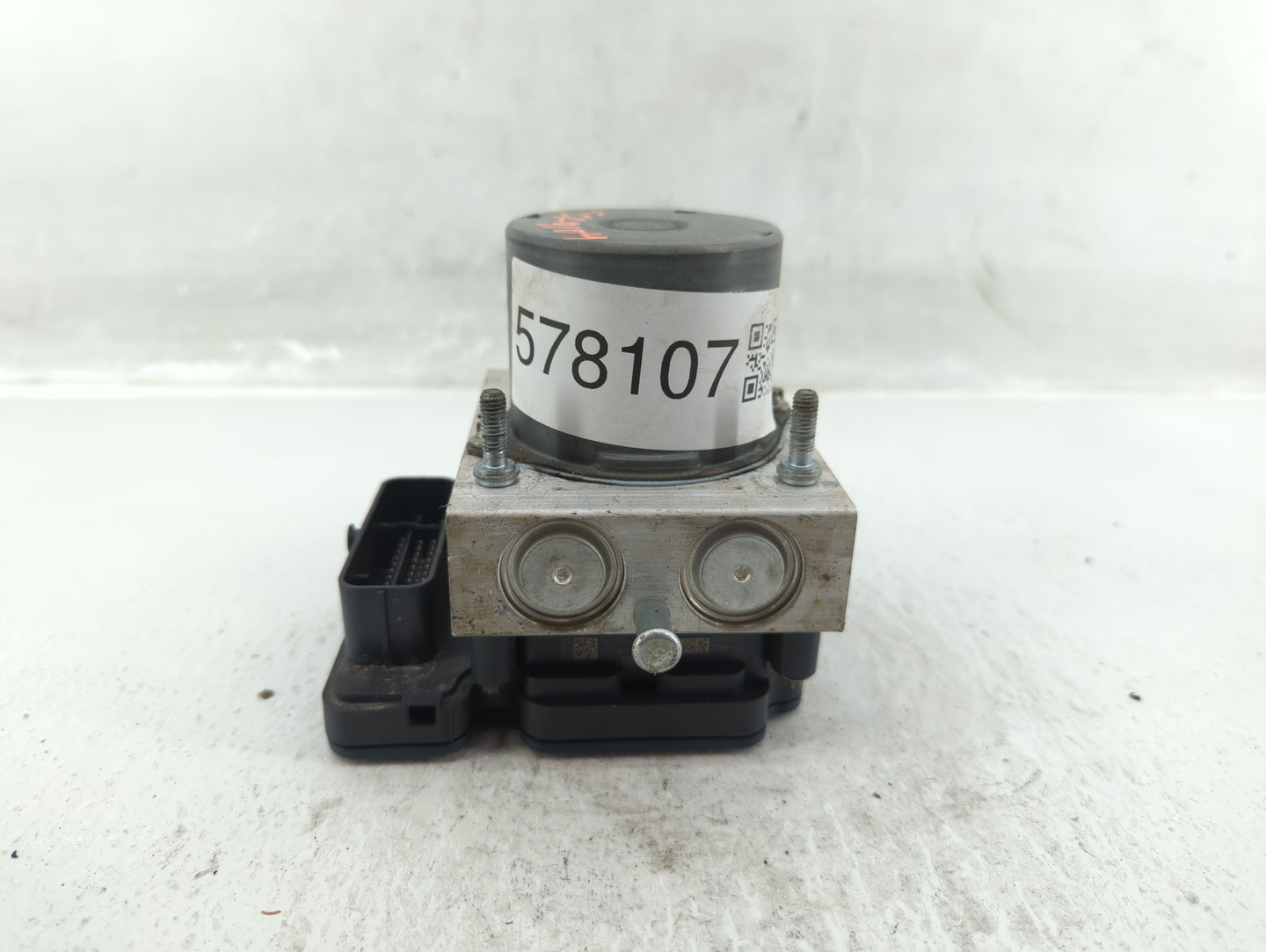 2014 Chrysler Town & Country ABS Pump Control Module Replacement P/N:68183803AC Fits OEM Used Auto Parts - Oemusedautoparts1