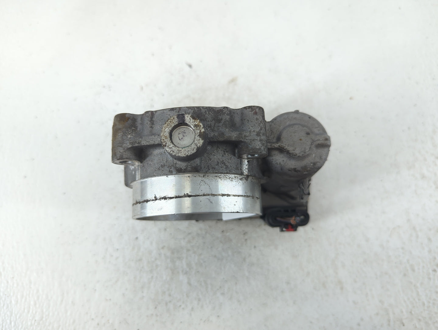 2011-2016 Chrysler Town & Country Throttle Body P/N:05184349AC Fits OEM Used Auto Parts - Oemusedautoparts1.com