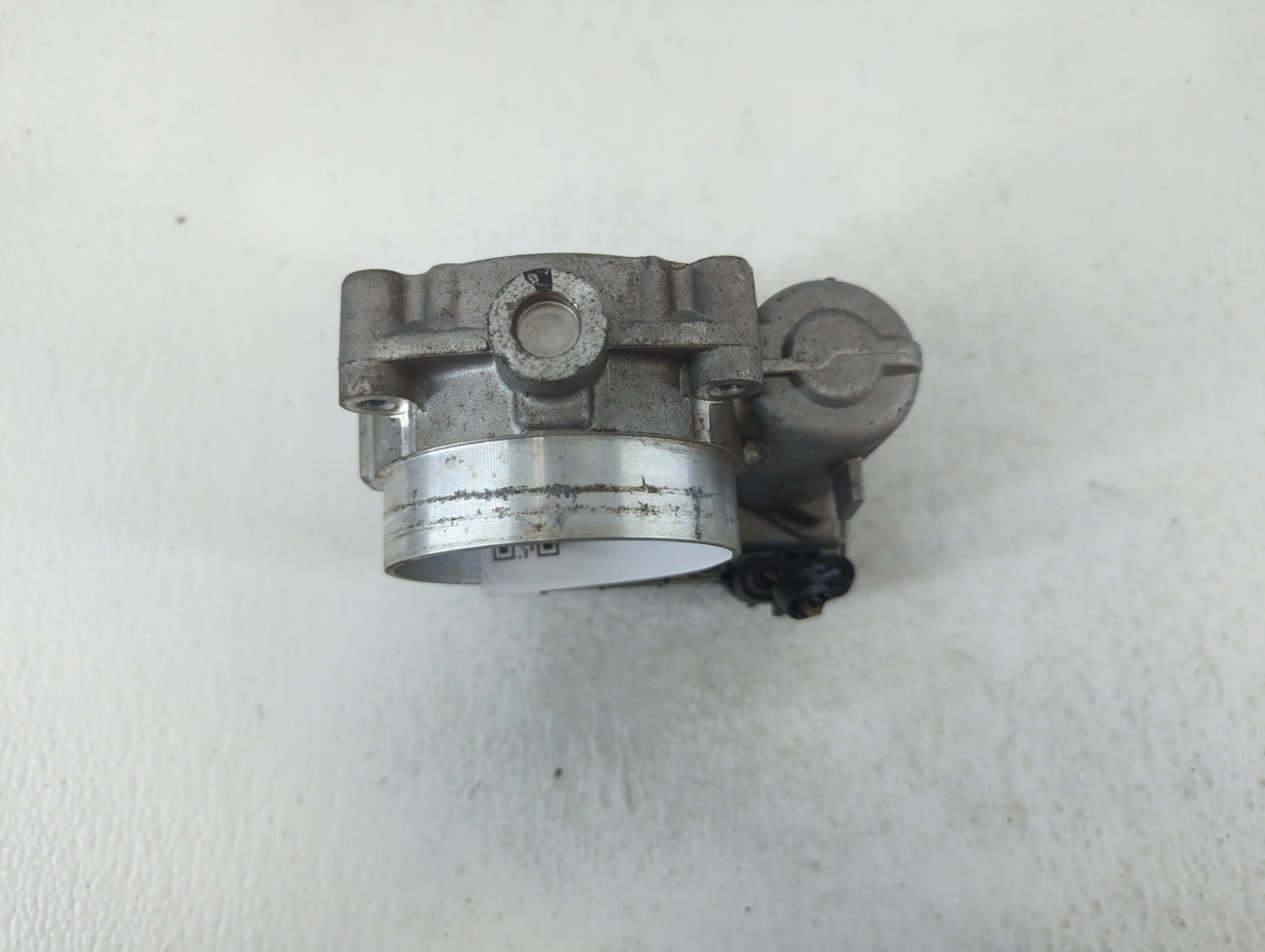 2011-2016 Chrysler Town & Country Throttle Body P/N:05184 349AC Fits OEM Used Auto Parts - Oemusedautoparts1.com