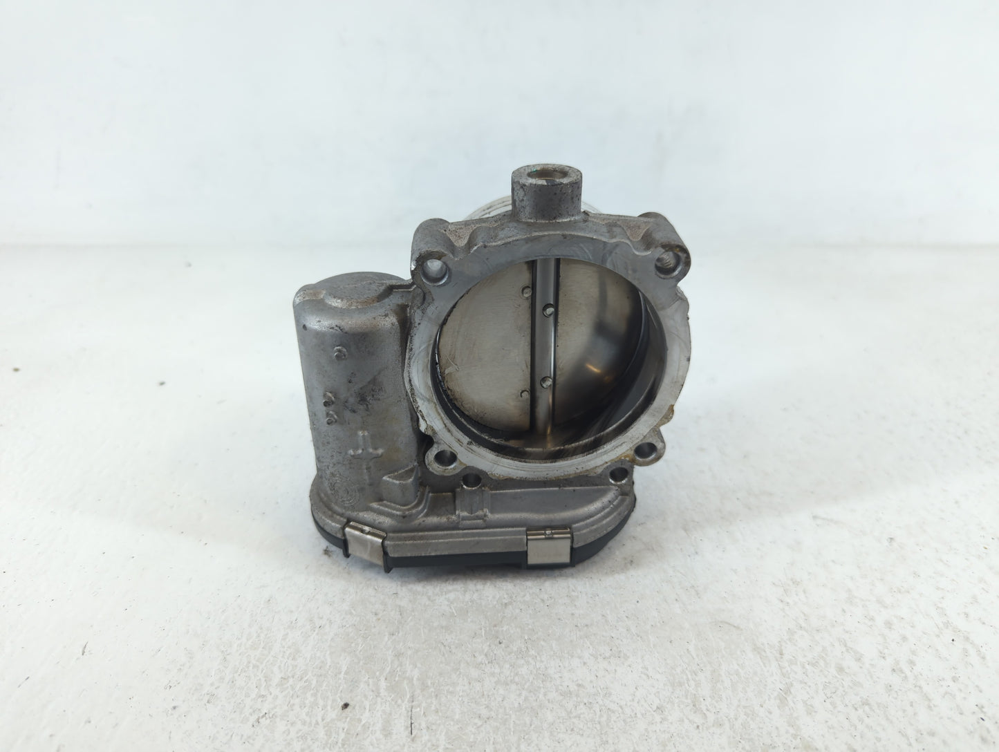 2011-2016 Chrysler Town & Country Throttle Body P/N:05184 349AC Fits OEM Used Auto Parts - Oemusedautoparts1.com