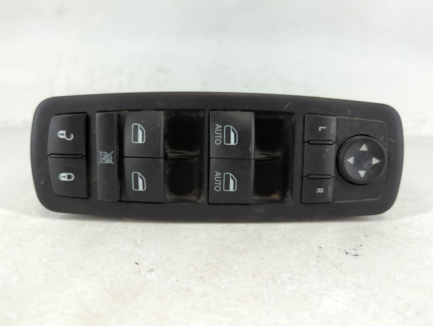 2012-2016 Chrysler Town & Country Master Power Window Switch Replacement Driver Side Left P/N:10 0914 31 68110871AA Fits OEM